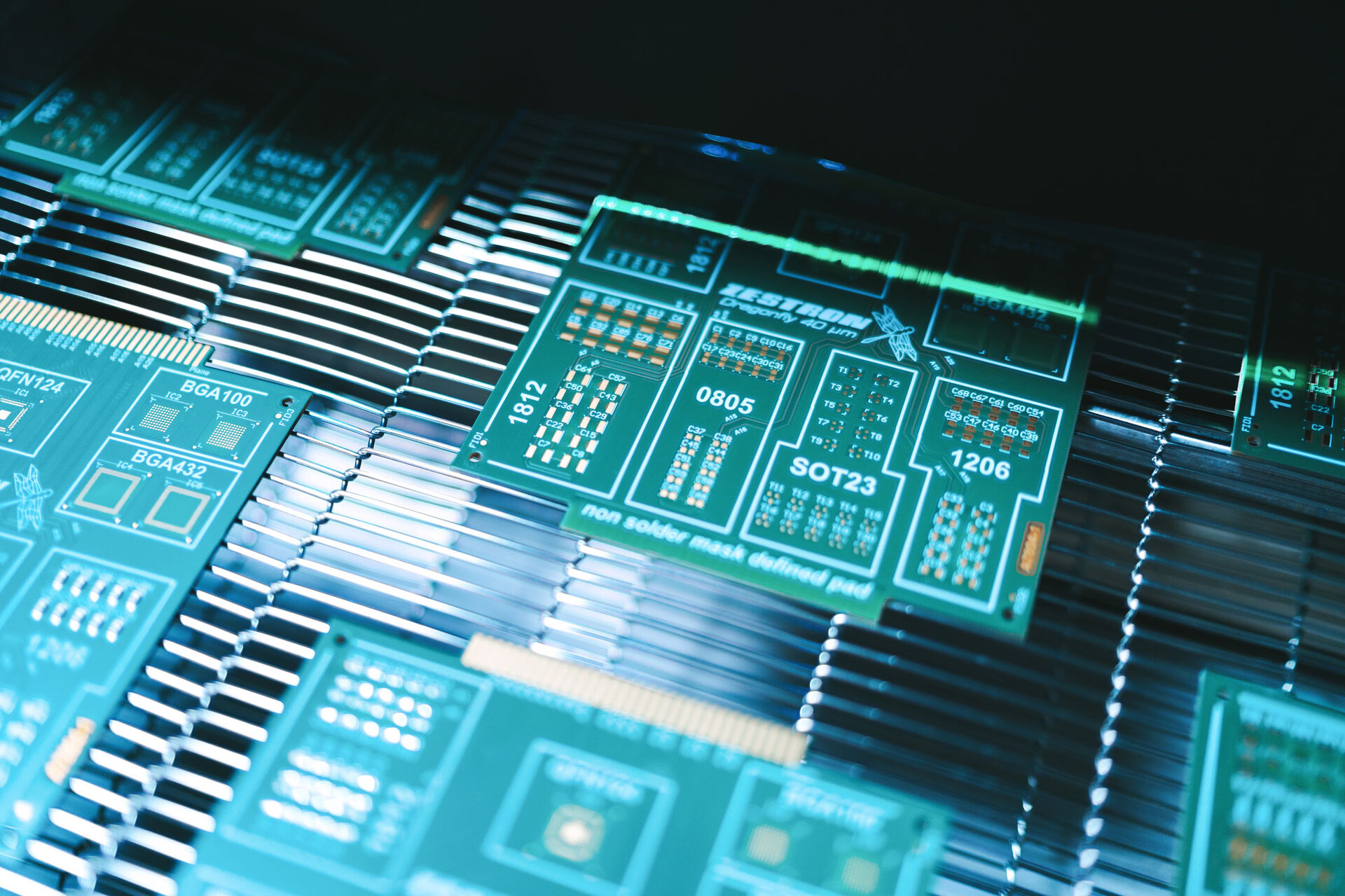 A clean PCB is shown after the cleaning process, ready for the application of a protective coating. | © @The Sour Cherry Fotografie - Michaela Curtis