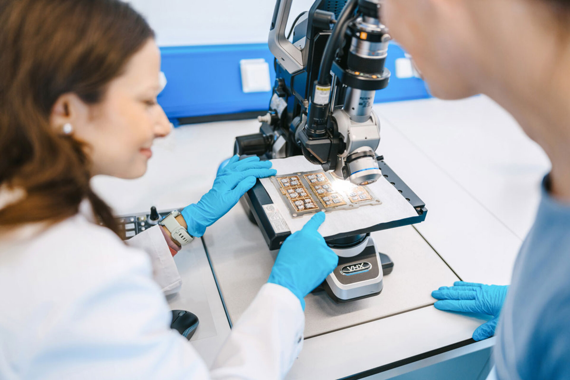 Laboratory analysis: microscopic failure analysis of corrosion and leakage currents in electronic assemblies | © @ZESTRON