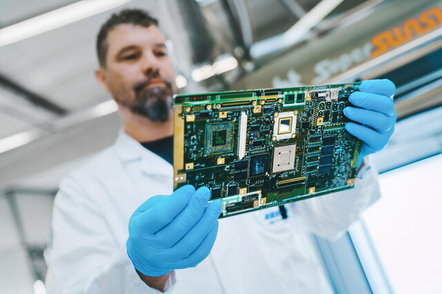 © @The Sour Cherry Fotografie - Michaela Curtis