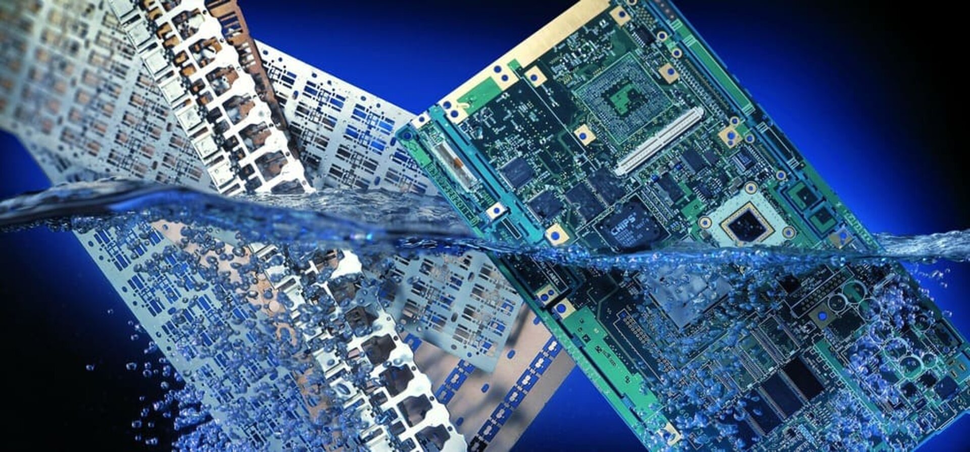 フラックス洗浄とはそもそも『洗浄』とは、ワーク（洗う物）表面に存在している物質のうち、除去したい物質を選択的に取り除く事を目的とした行為のことです