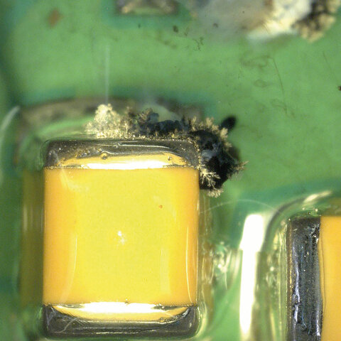 ZESTRON COATING LAYER TEST Coloration noire défaut