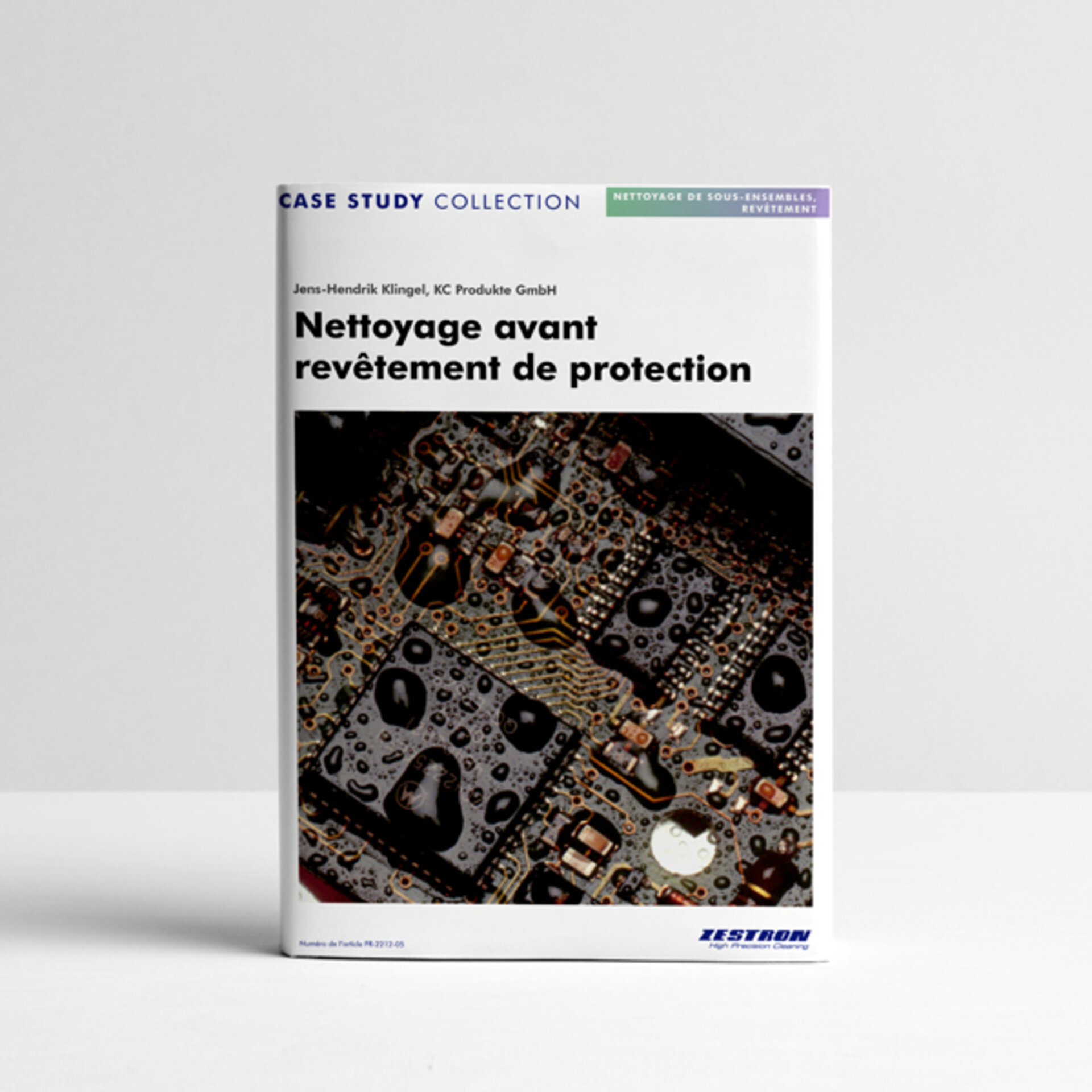 L'image montre la couverture d'un livre blanc sur le thème du nettoyage avant l'application du revêtement protecteur. | © Zestron